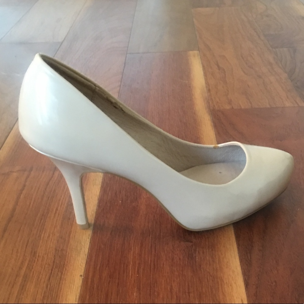 Brand new high heel - size 7.5 - Picture 2 of 2